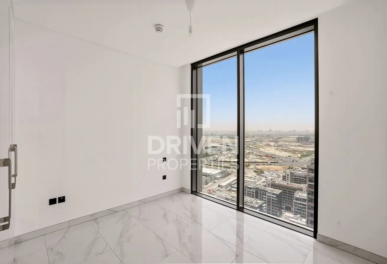 Brand New | High Floor | Opportunity Deal