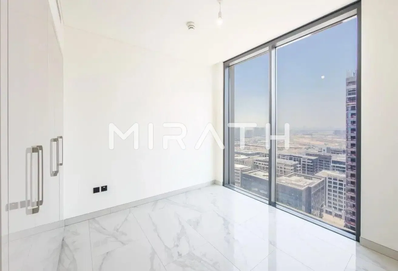 Zero Commission | Canal & Ras Al Khor View | Maids