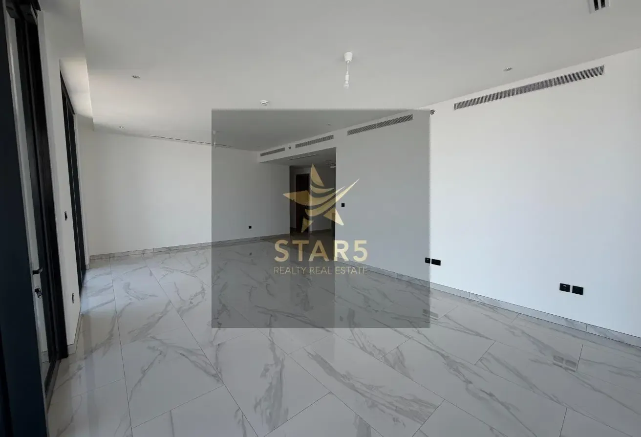 Lagoon Views | Brand New | Huge Layout