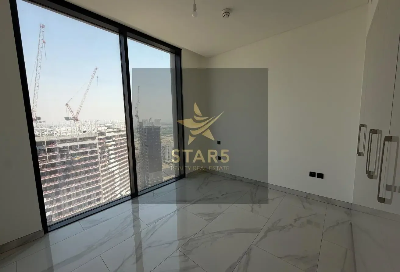 Lagoon Views | Brand New | Huge Layout