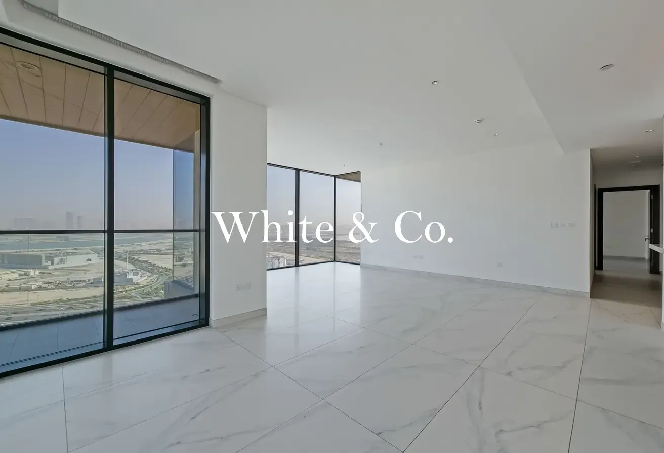 Penthouse | Vacant | Unbelievable Views