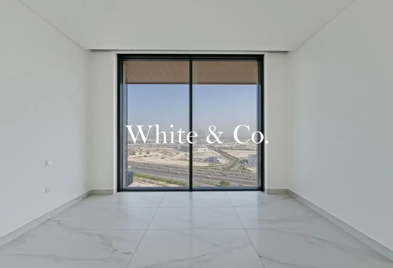 Penthouse | Vacant | Unbelievable Views