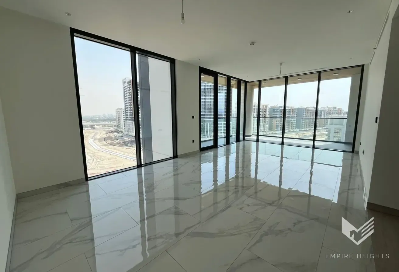 Spacious LayOut | High ROI | Canal View