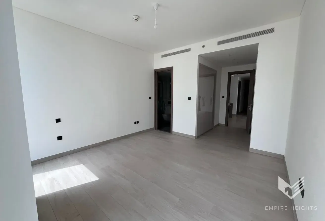 Spacious LayOut | High ROI | Canal View