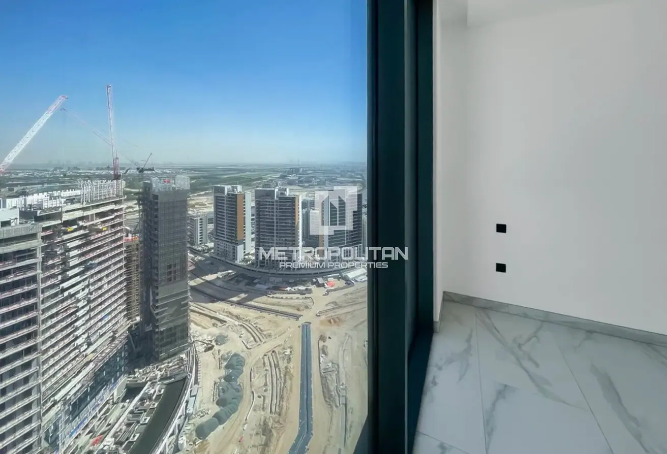 Spacious | Open View | High Floor + Maid's Room