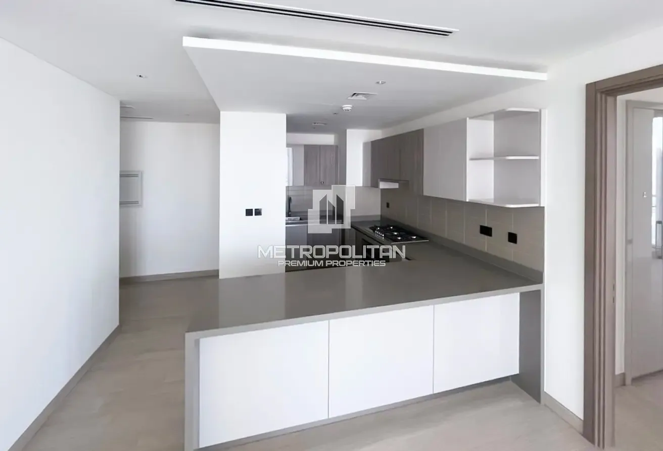 Spacious | Open View | High Floor + Maid's Room