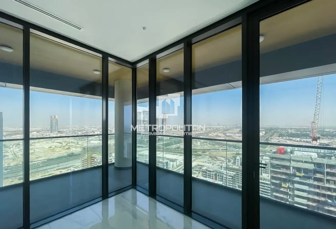Spacious | Open View | High Floor + Maid's Room