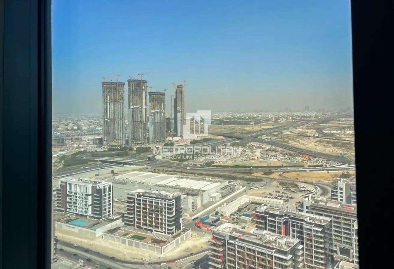 Spacious | Open View | High Floor + Maid's Room