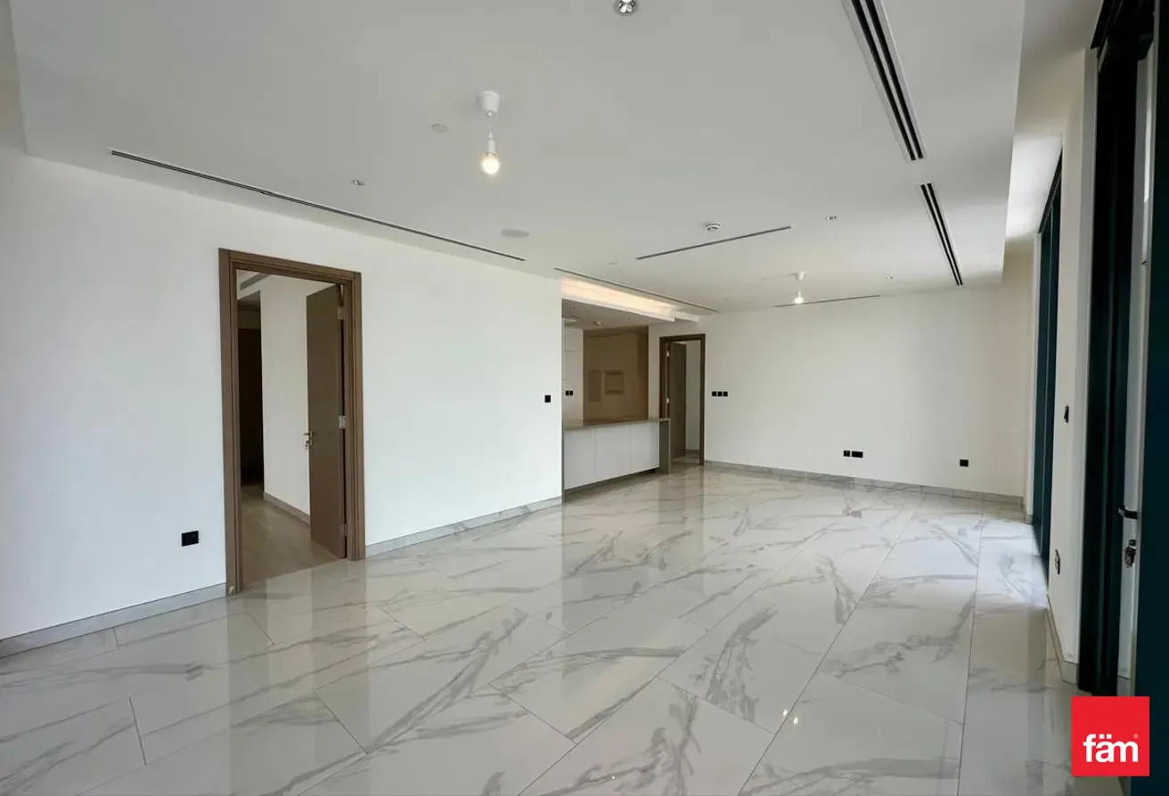 High floor | Posthandover | Creek Harbour View