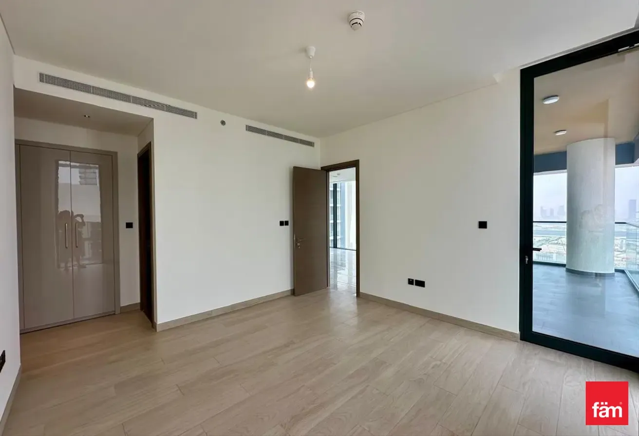 High floor | Posthandover | Creek Harbour View
