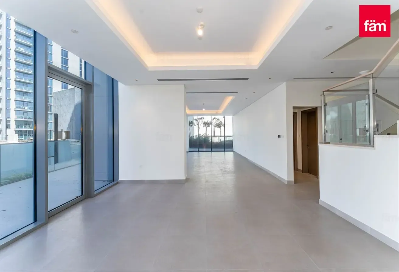 Exclusive  Lagoon View, Duplex Apartment  Vacant