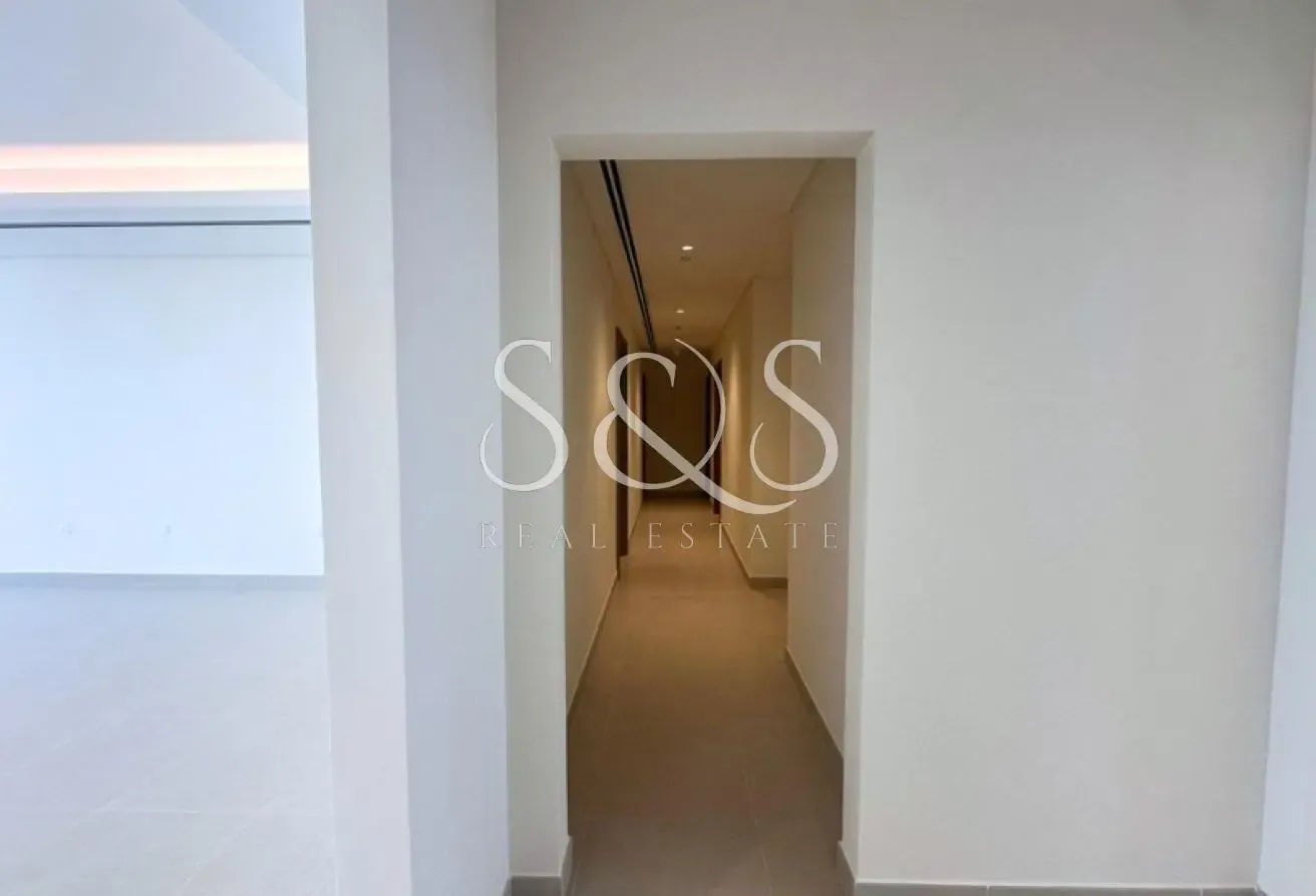 4 BR Exclusive Unit | High Floor | Genuine Resale