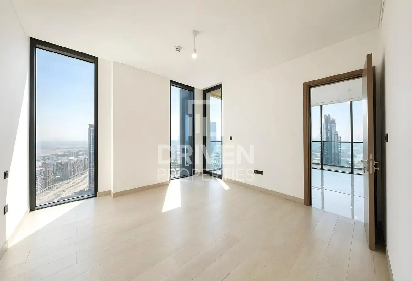 Prime Downtown View | Brand New | Luxury Living
