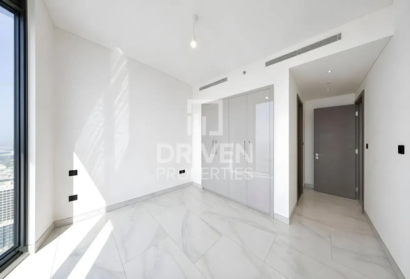 Prime Downtown View | Brand New | Luxury Living
