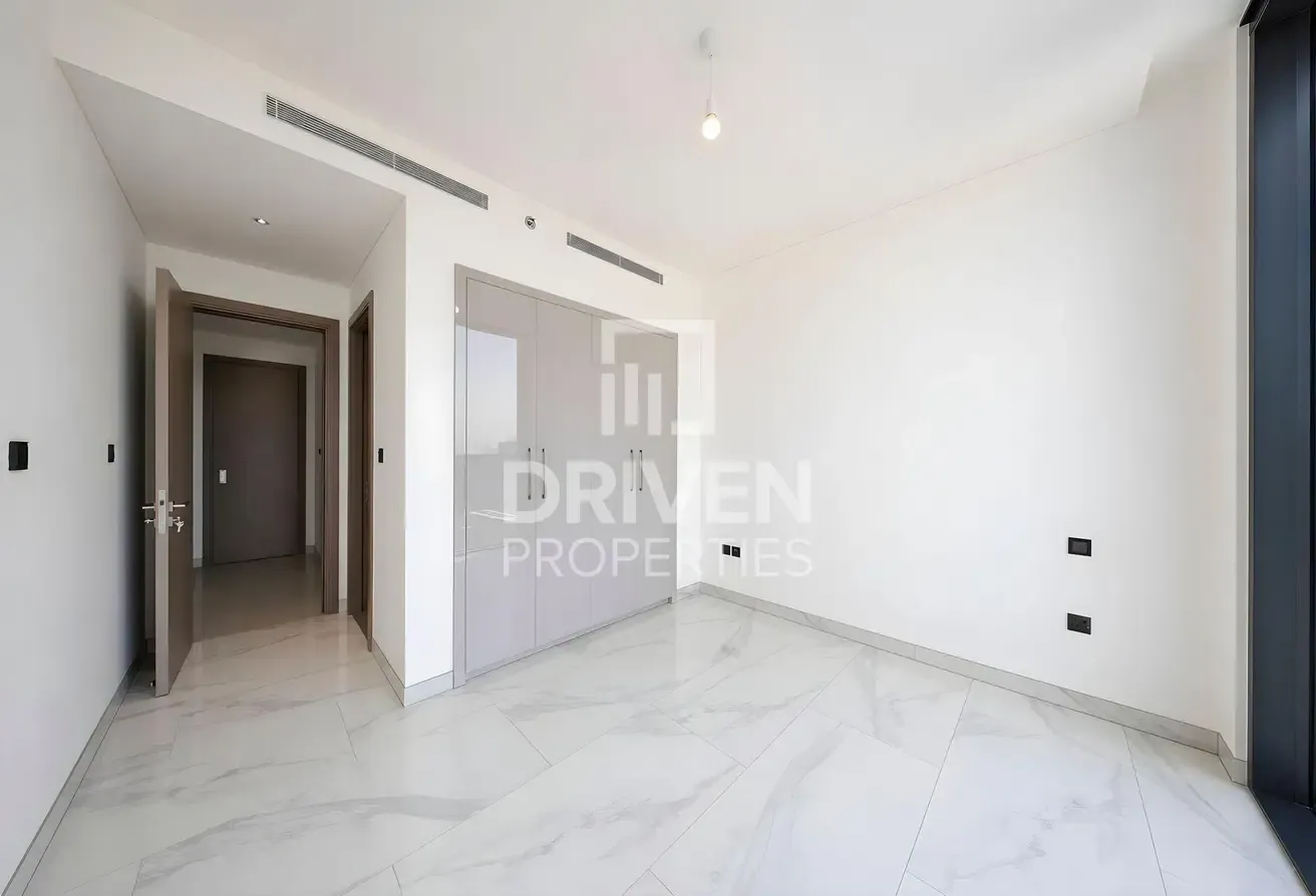 Prime Downtown View | Brand New | Luxury Living