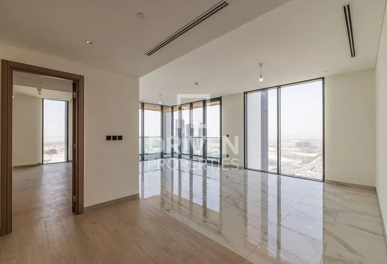 High Floor | Vacant | Multiple Options
