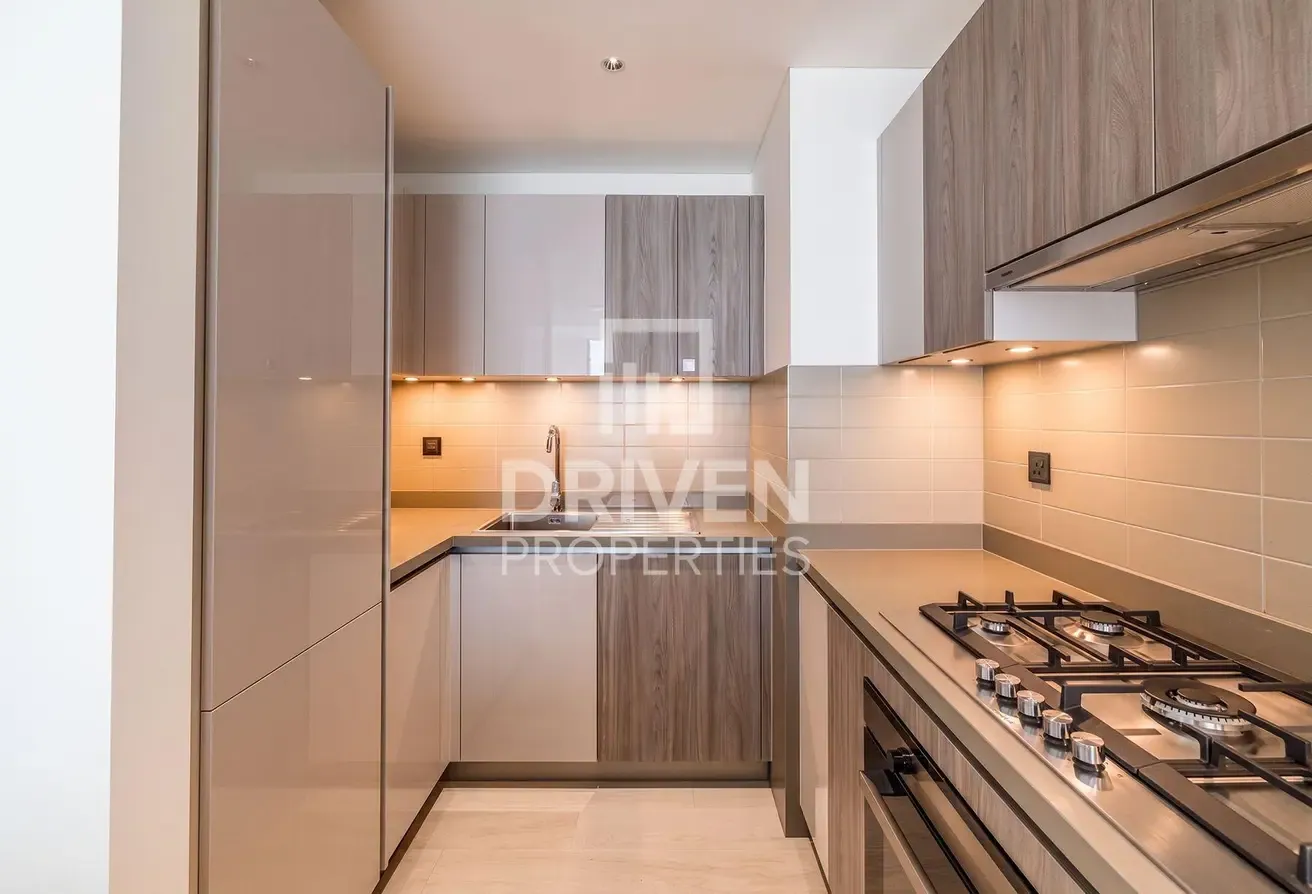 High Floor | Vacant | Multiple Options