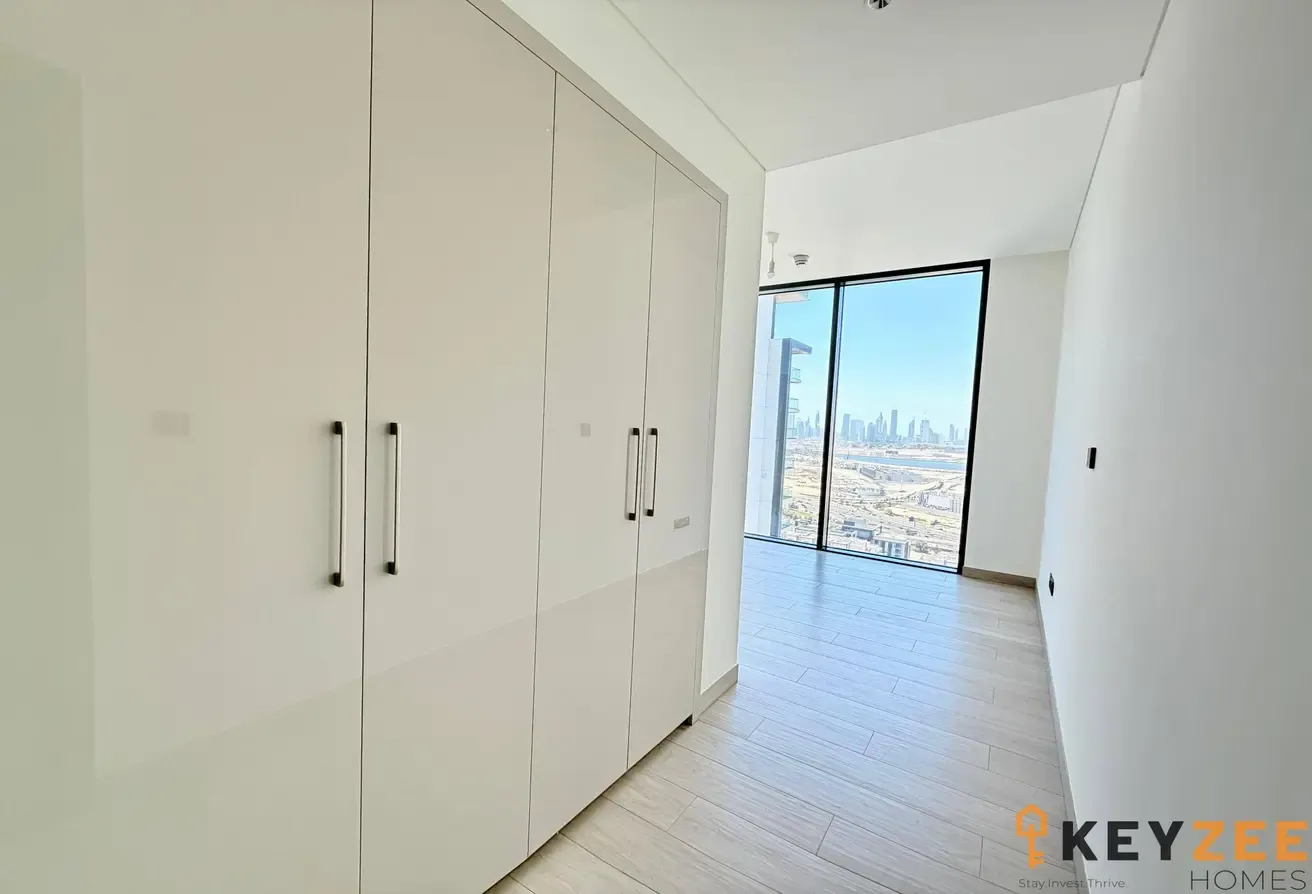 Best Price |  Burj Khalifa View | Largest Layout