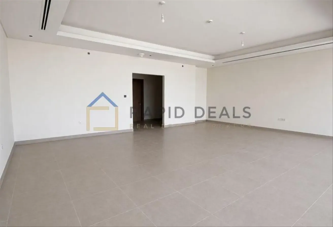 Elegant 4BR+M Apartment with Stunning Skyline View