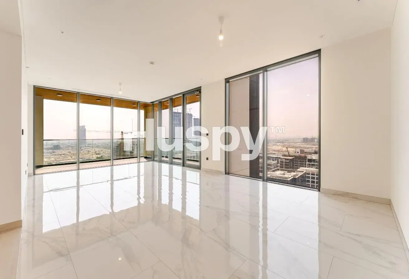 Lagoon View | High Floor | Large Layout