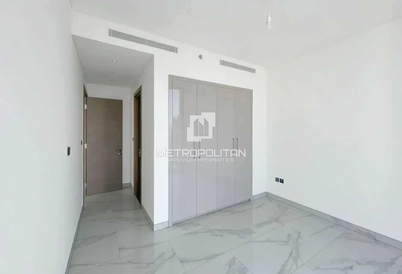 Panoramic View | High Floor | Spacious Layout