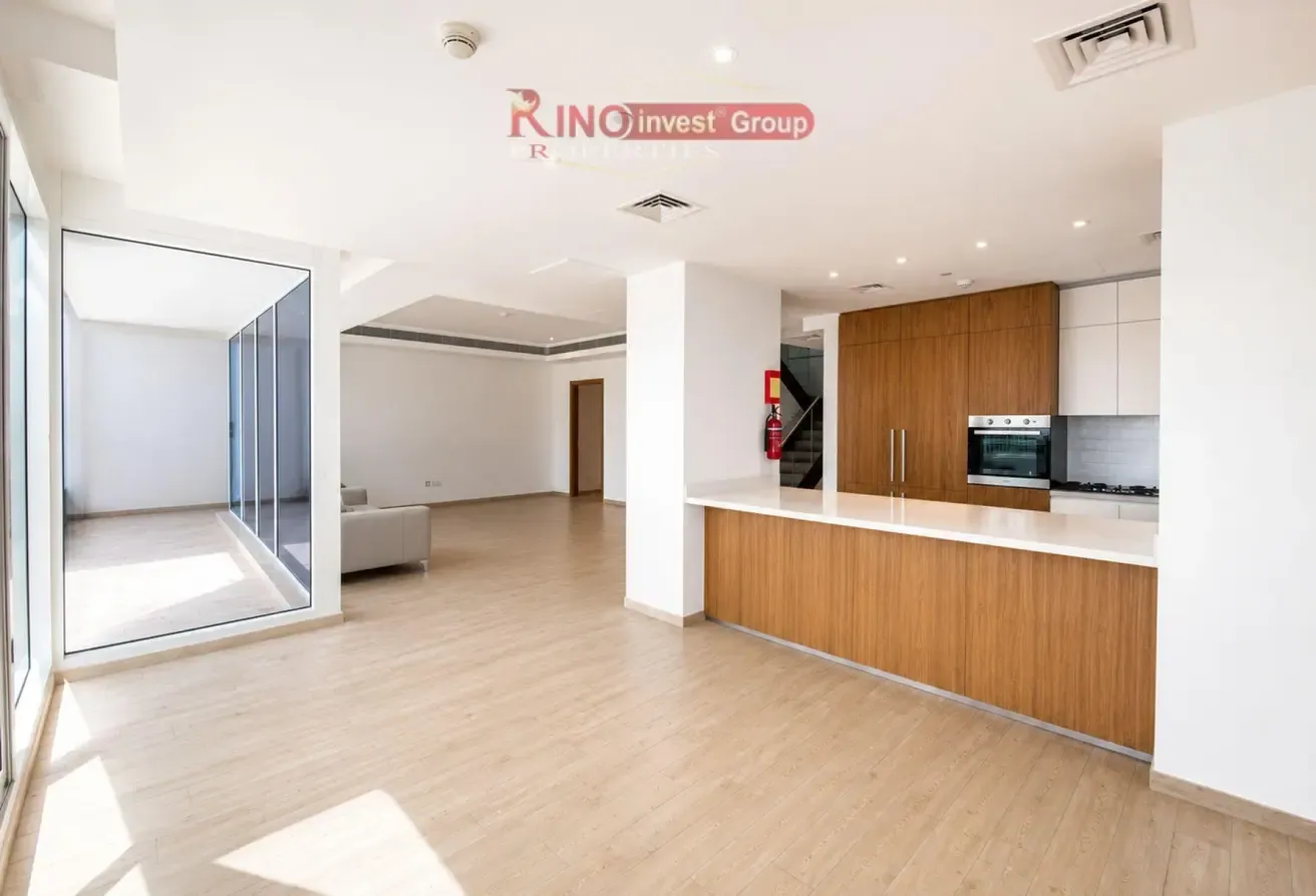 Immaculate Unit | Brand New | Luxury 4 BHK