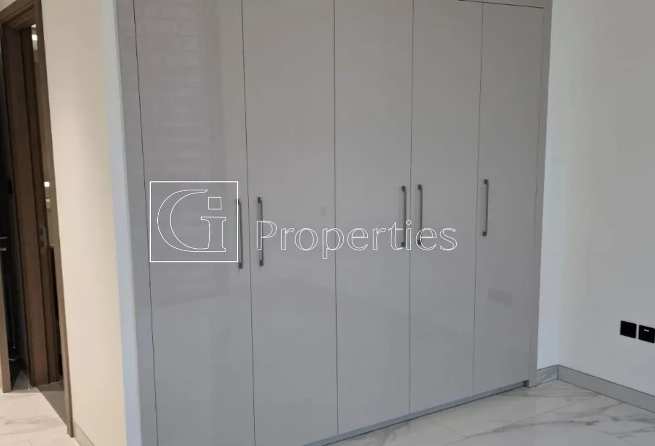 4bed + Maids | Waterfront | Investor Deal