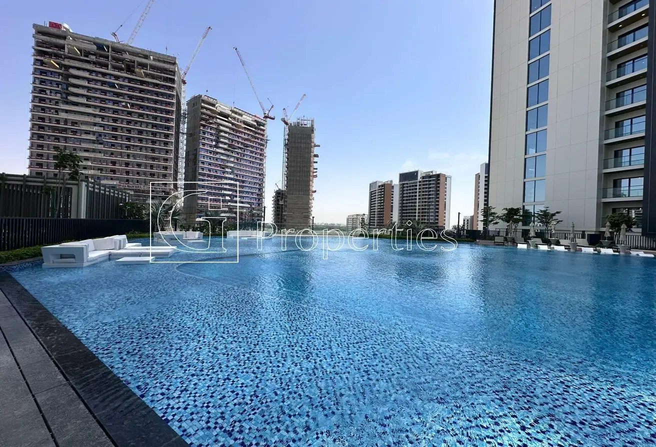 4bed + Maids | Waterfront | Investor Deal