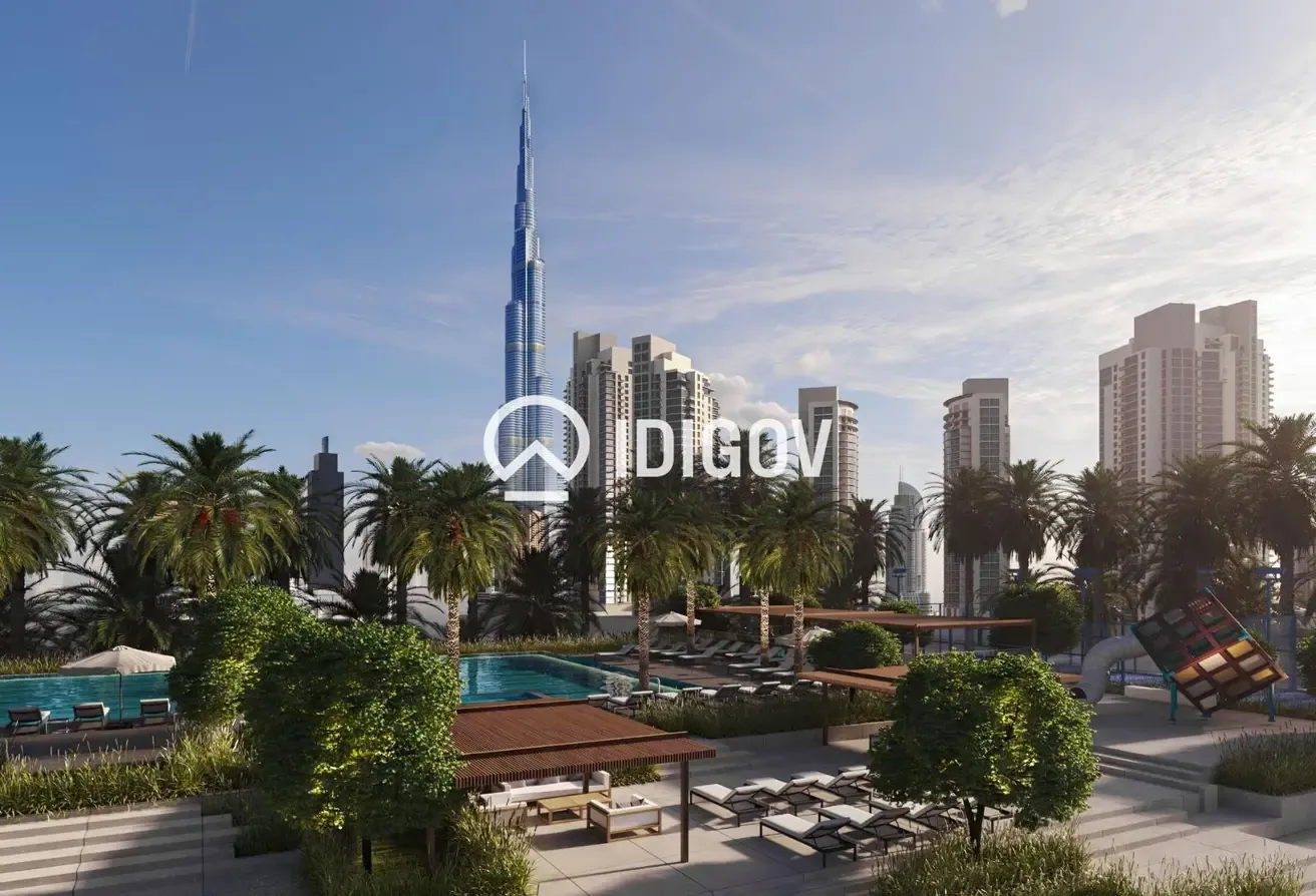 Mid Floor | Spacious | Stunning Canal Views