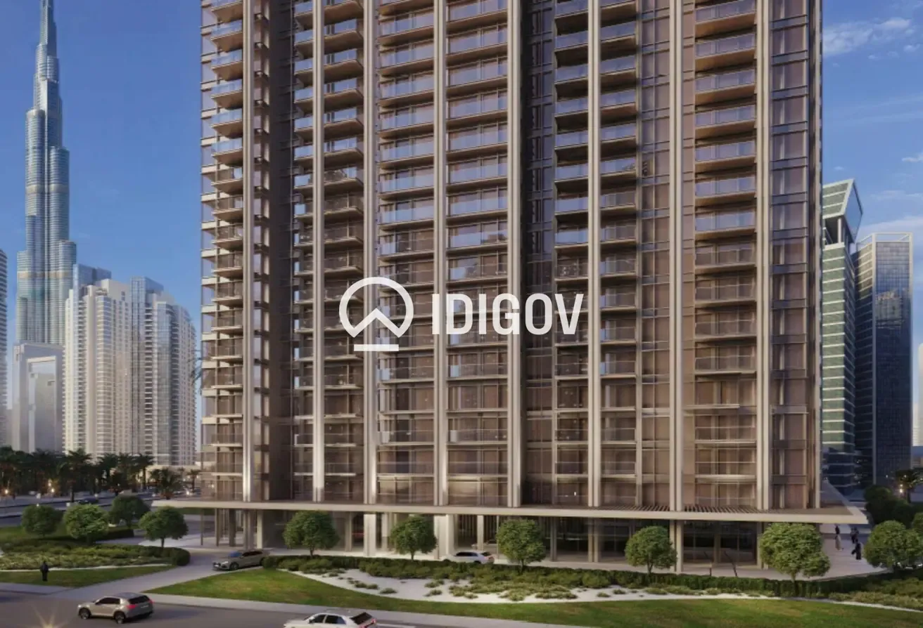 Mid Floor | Spacious | Stunning Canal Views