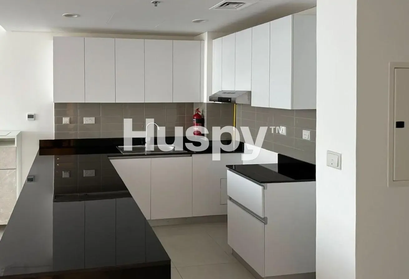 Large Layout | Vacant | Low Floor