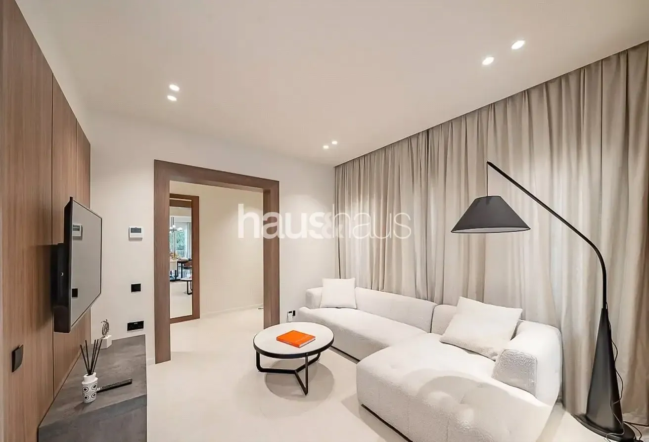 Fully Renovated | 4 Bed + Maids | Lake Backing