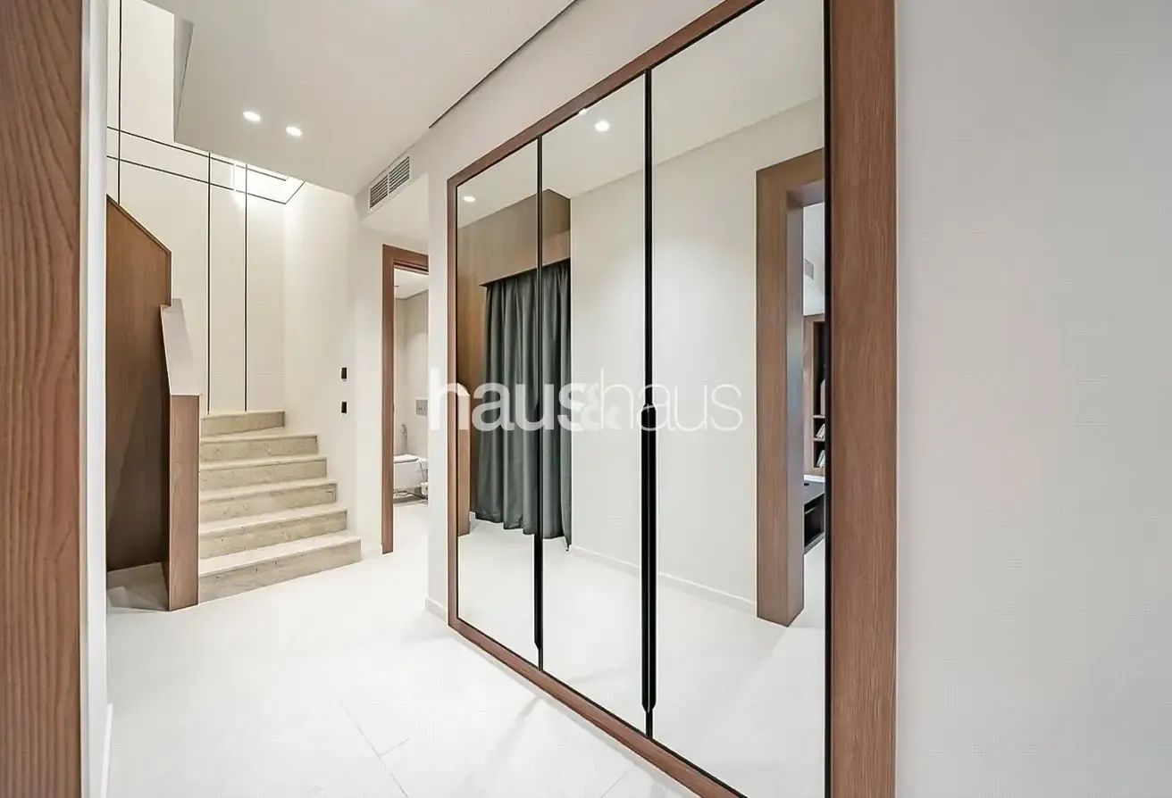 Fully Renovated | 4 Bed + Maids | Lake Backing