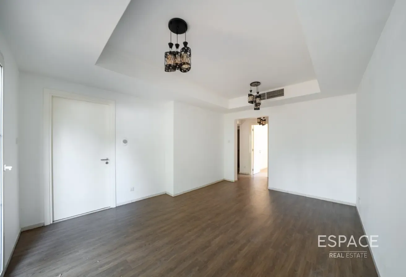 Renovation Opportunity | Vacant Now | Type 4M