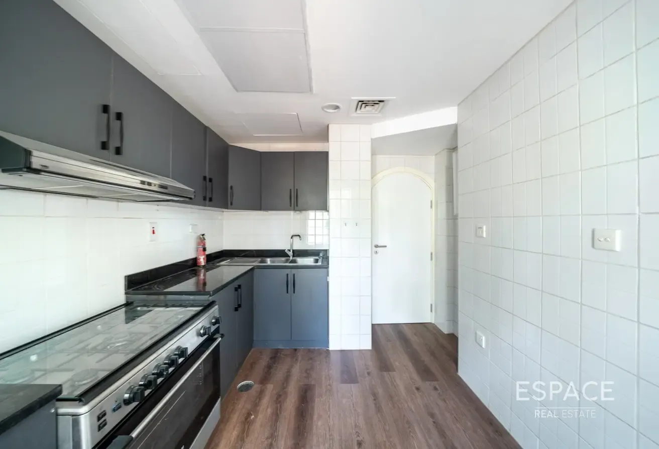 Renovation Opportunity | Vacant Now | Type 4M