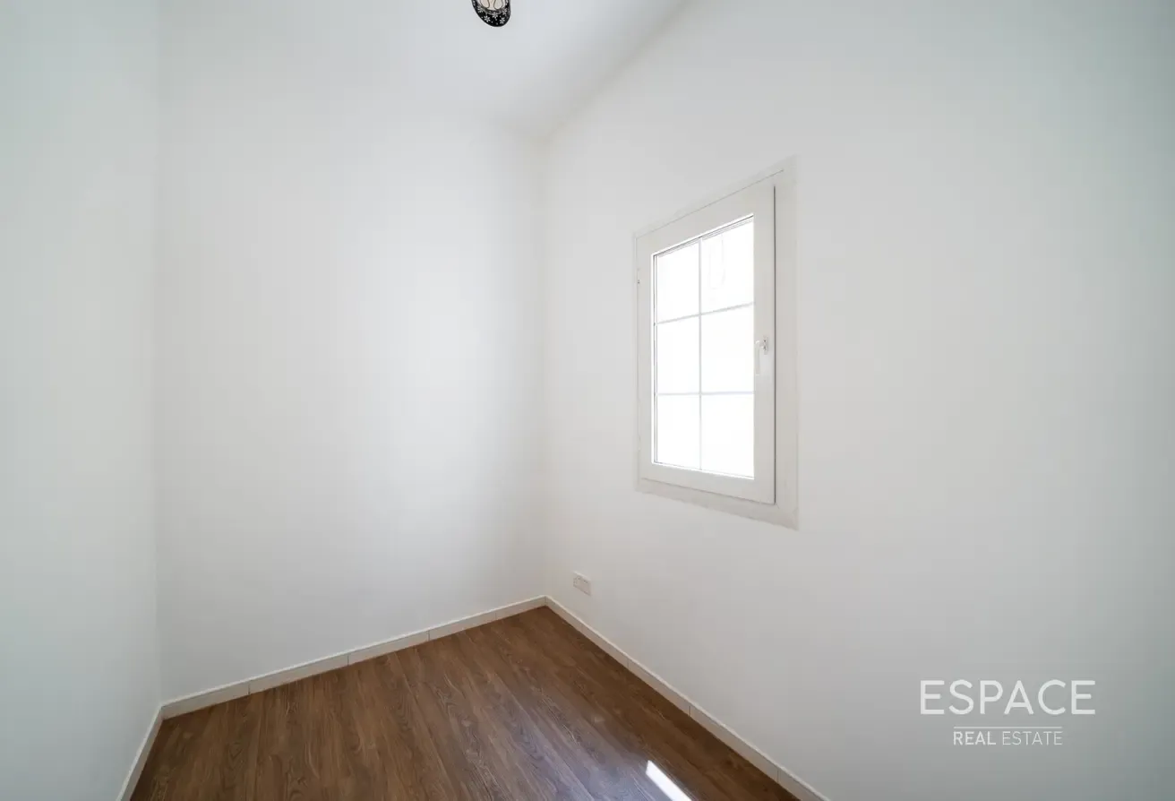 Renovation Opportunity | Vacant Now | Type 4M