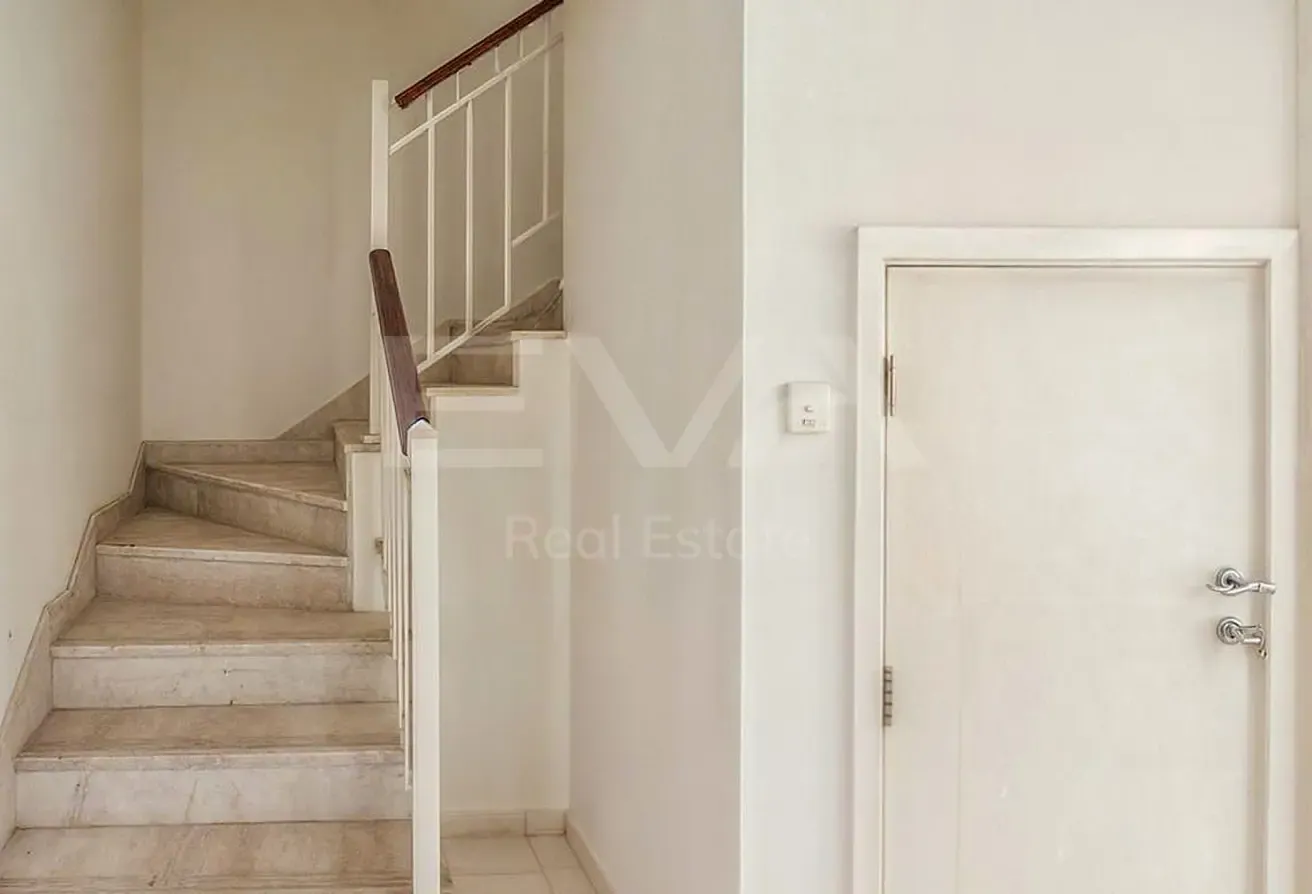 STANDARD 4M | SINGLE ROW | BACKING AMENITIES