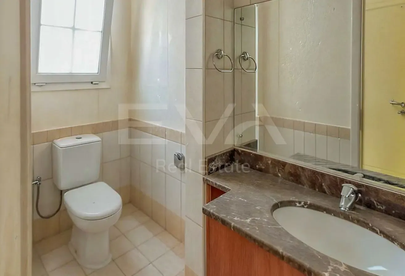 STANDARD 4M | SINGLE ROW | BACKING AMENITIES