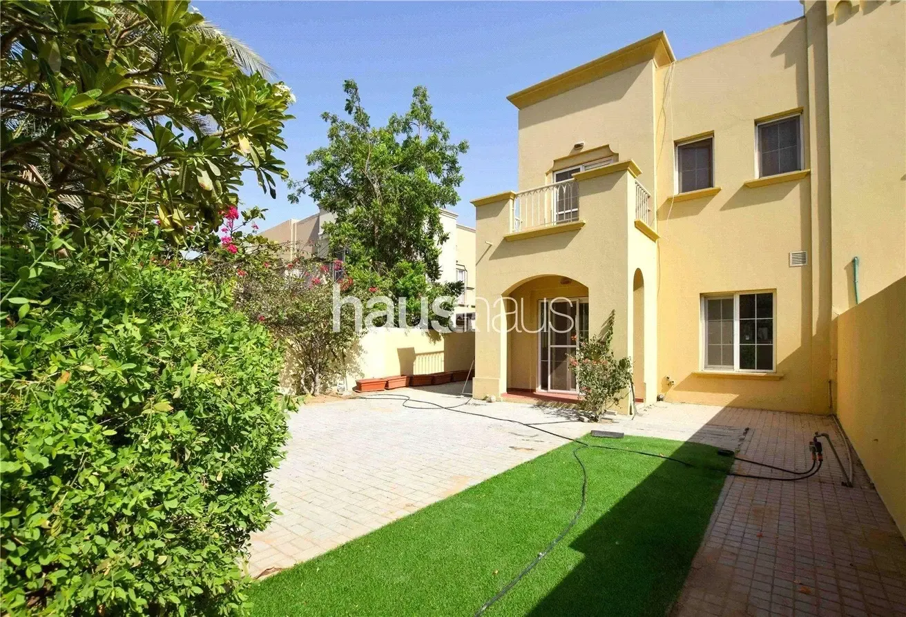Vacant Soon | Large Plot | Single Row | Internal