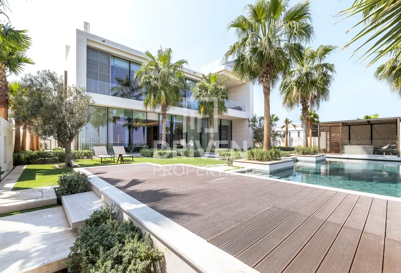 Sophisticated Modern Villa | Incomparable Luxury