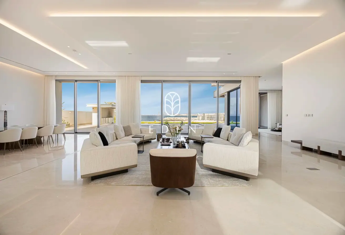 Exclusive 5 Bedroom Villa | Private Beach and Pool