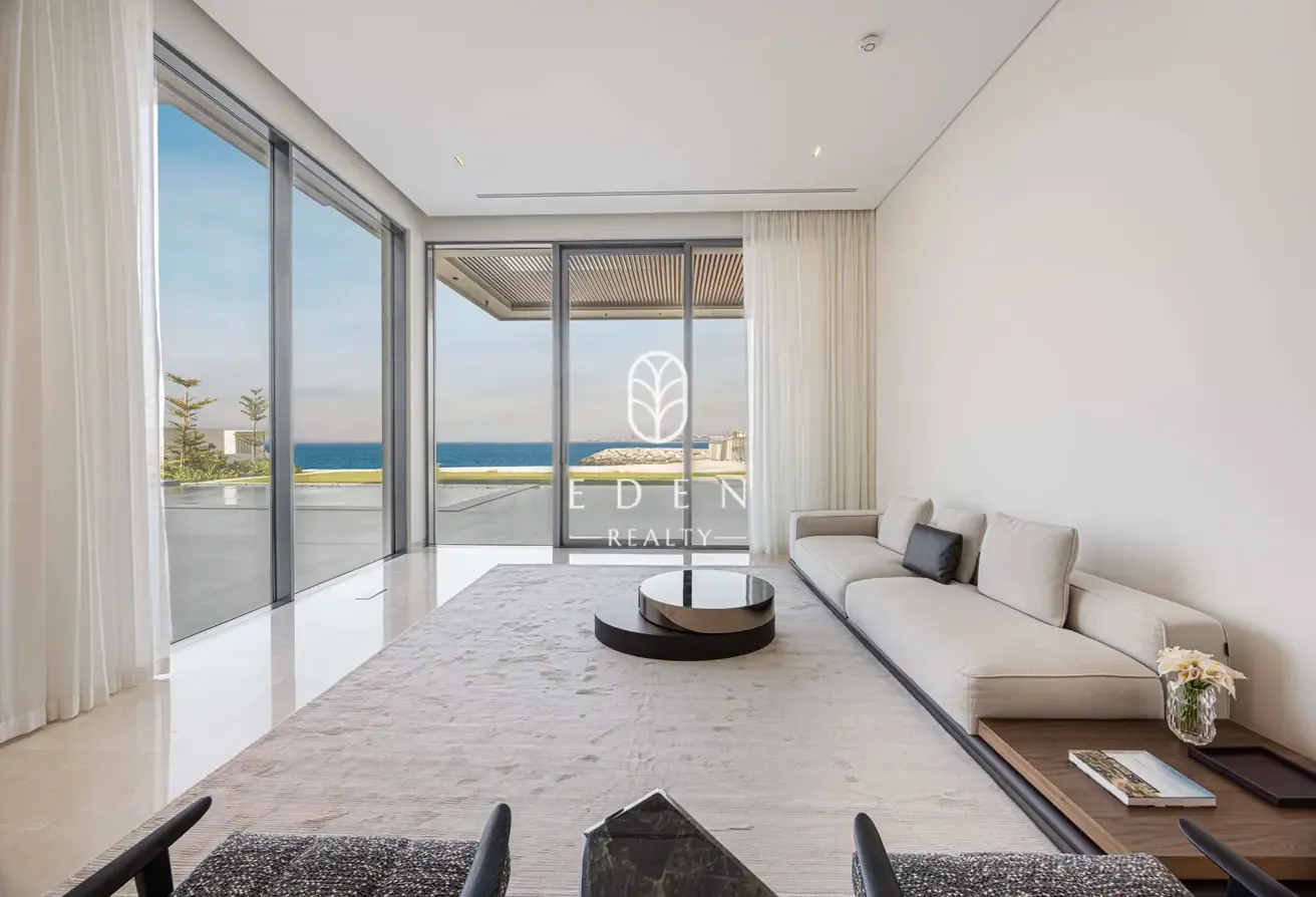 Exclusive 5 Bedroom Villa | Private Beach and Pool