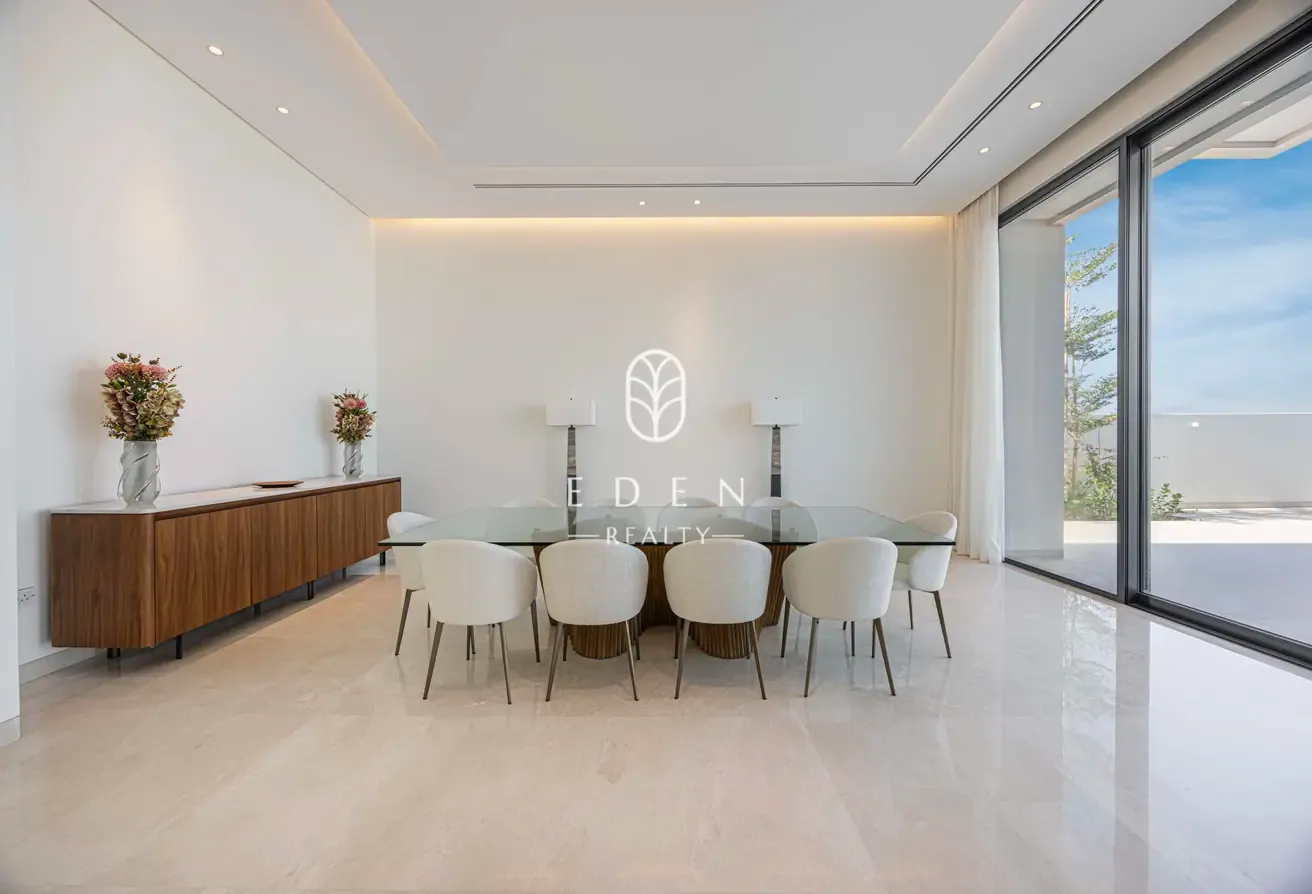 Exclusive 5 Bedroom Villa | Private Beach and Pool