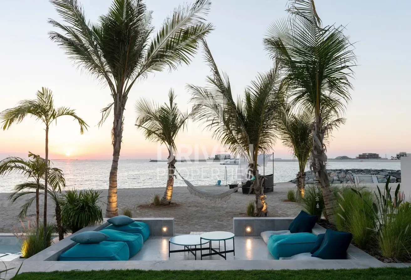 Timeless Beachfront Villa | Unparalleled Sea View