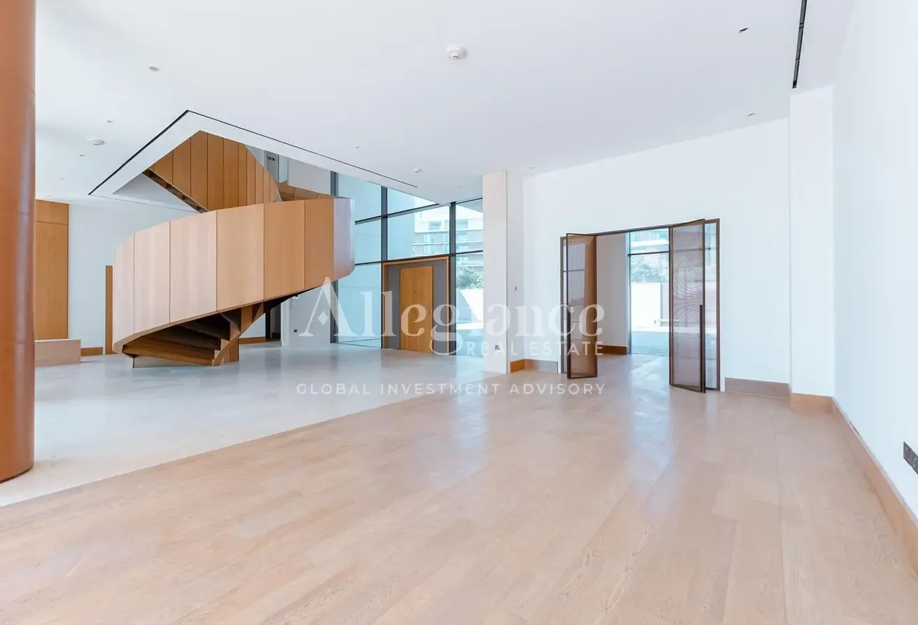 Bulgari Mansion | Prime Waterfront | Skyline Views