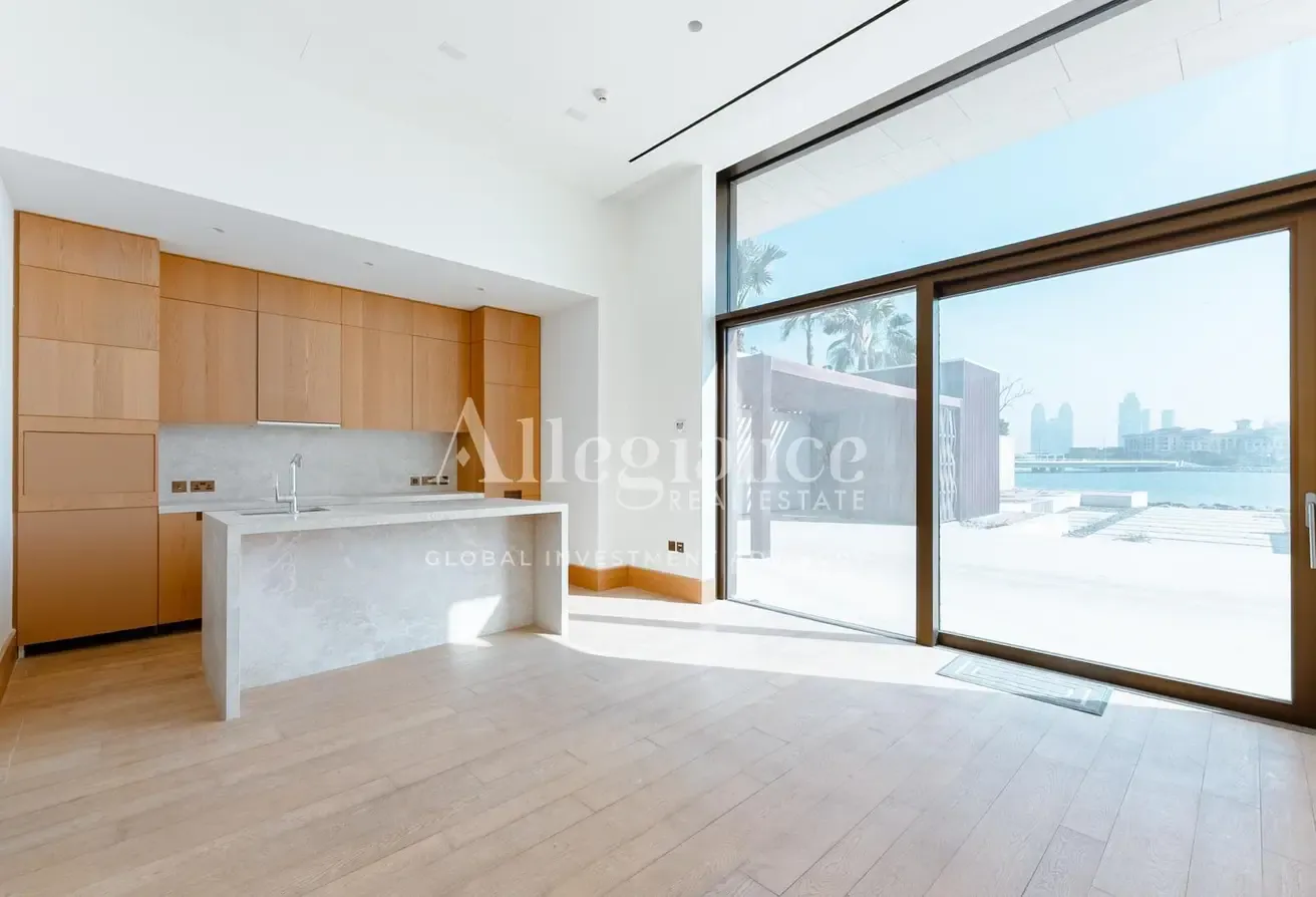 Bulgari Mansion | Prime Waterfront | Skyline Views
