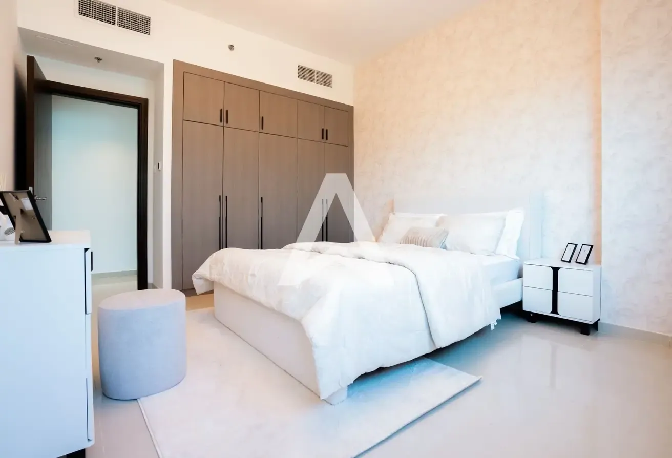 Open House 8th Aug. | Upgraded 3BR Closed Kitchen
