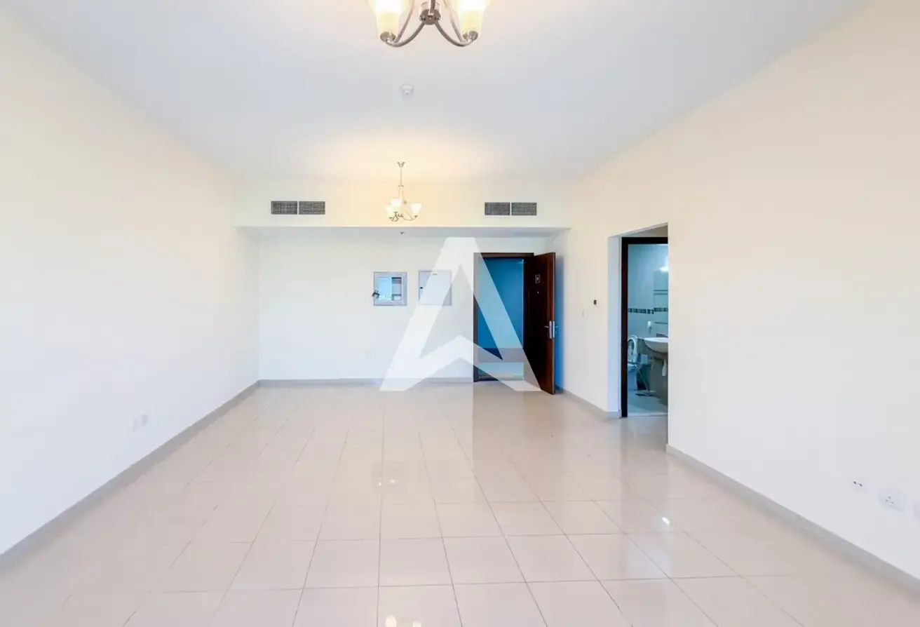 Open House 8th Aug. | Upgraded 3BR Closed Kitchen