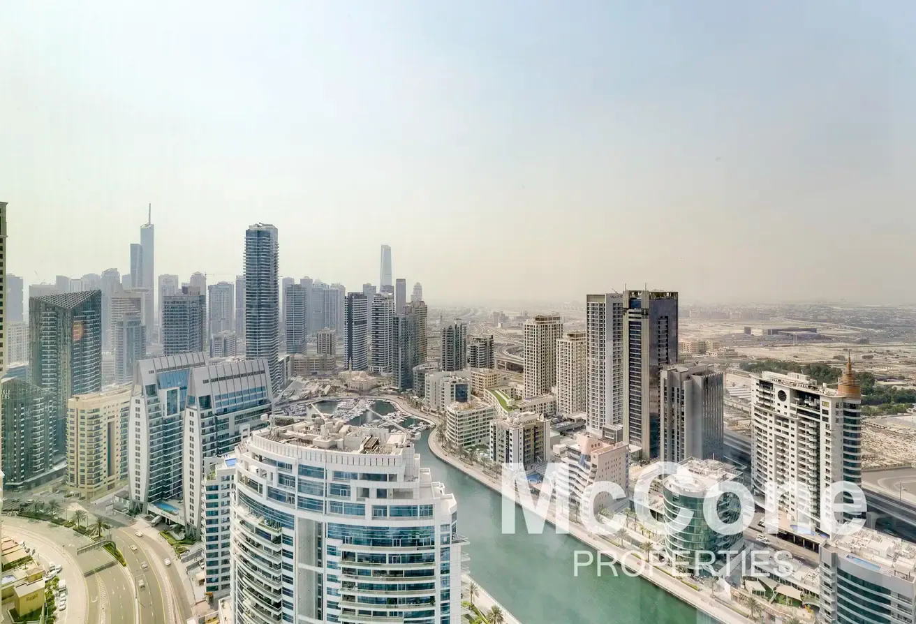 Vacant | High Floor | Residential Side