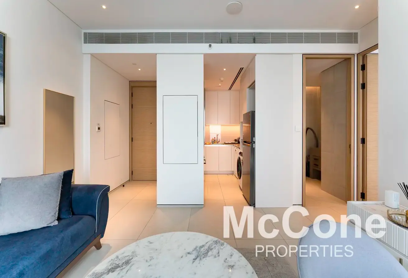 Vacant | High Floor | Residential Side